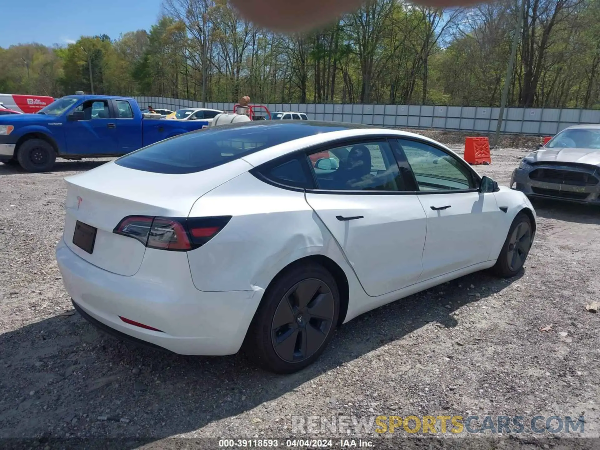 4 fotografías del automóvil dañado 5YJ3E1EA4PF599602 TESLA MODEL 3 2023