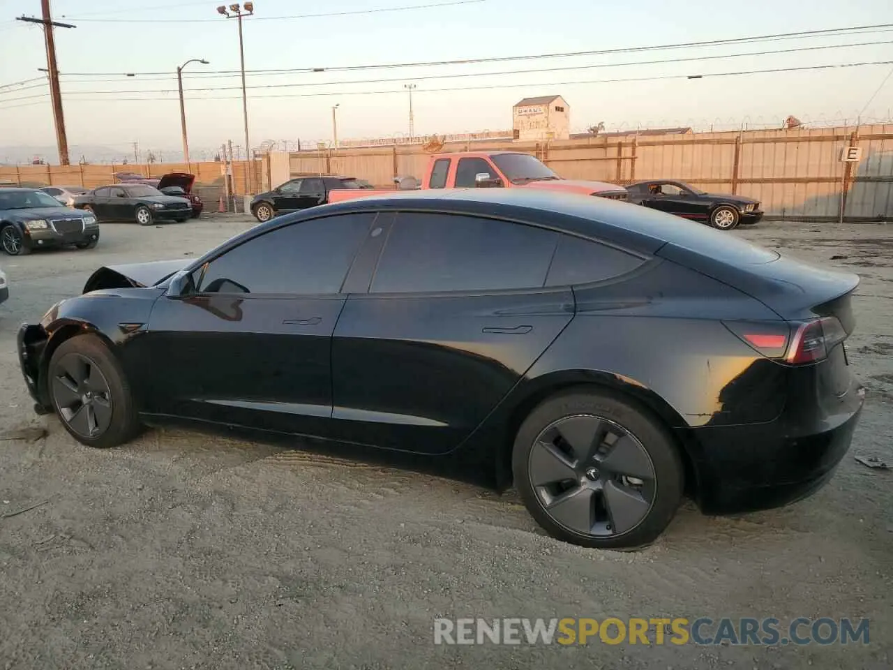 2 fotografías del automóvil dañado 5YJ3E1EA4PF604121 TESLA MODEL 3 2023