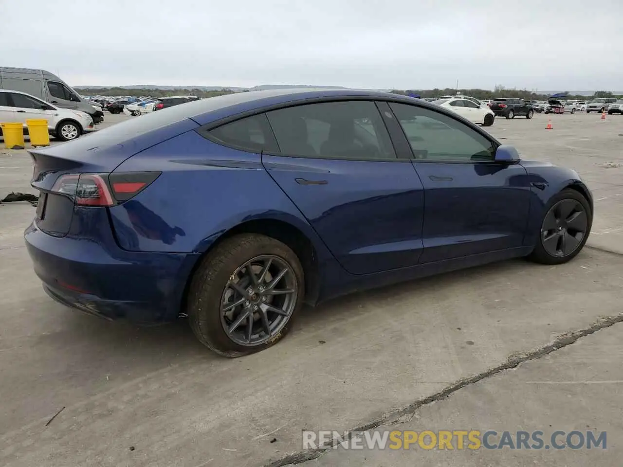 3 fotografías del automóvil dañado 5YJ3E1EA4PF612106 TESLA MODEL 3 2023