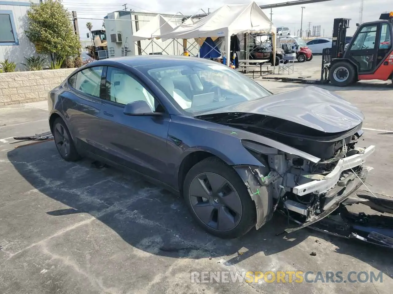4 fotografías del automóvil dañado 5YJ3E1EA4PF630167 TESLA MODEL 3 2023