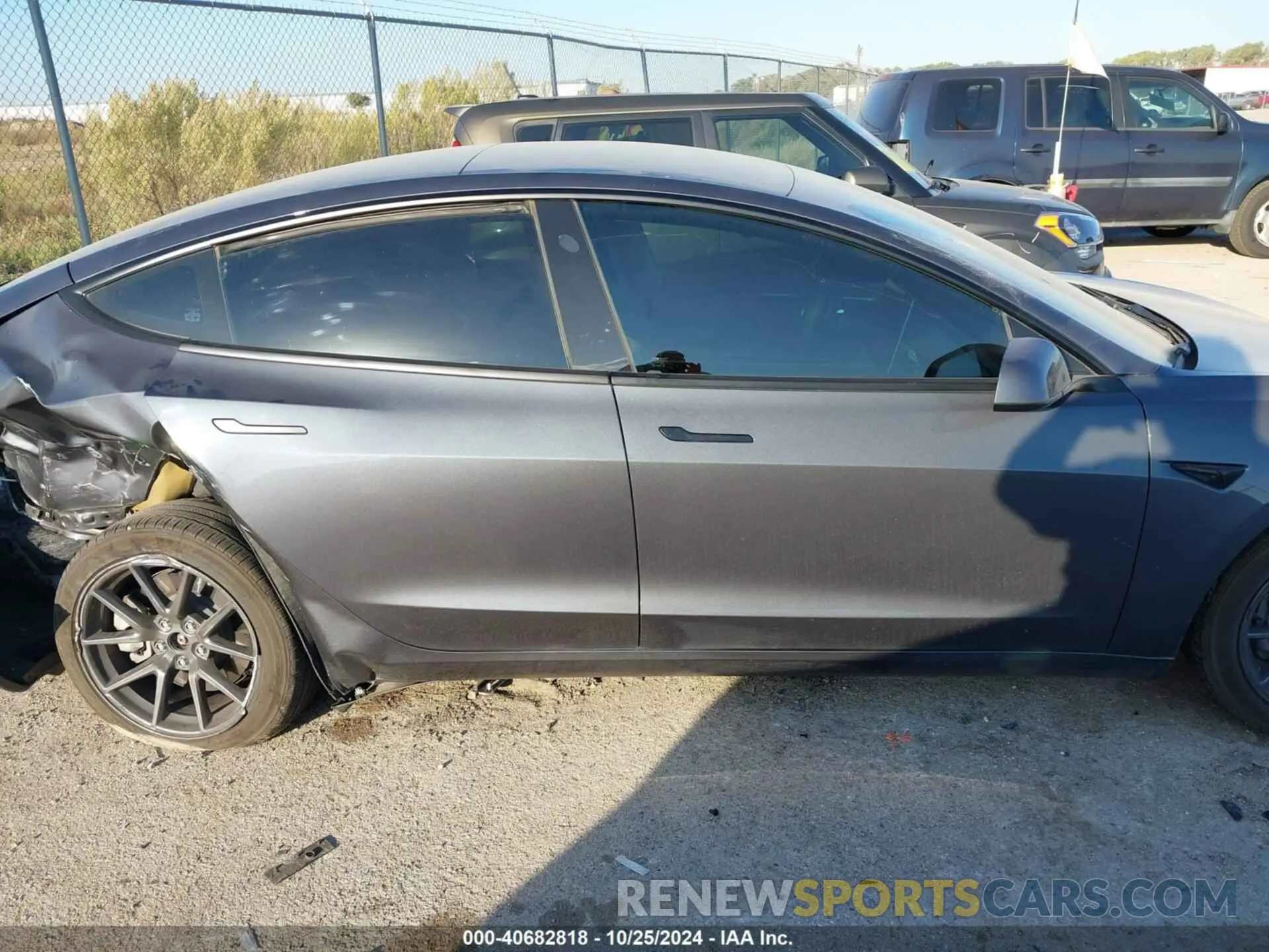 13 fotografías del automóvil dañado 5YJ3E1EA4PF649740 TESLA MODEL 3 2023