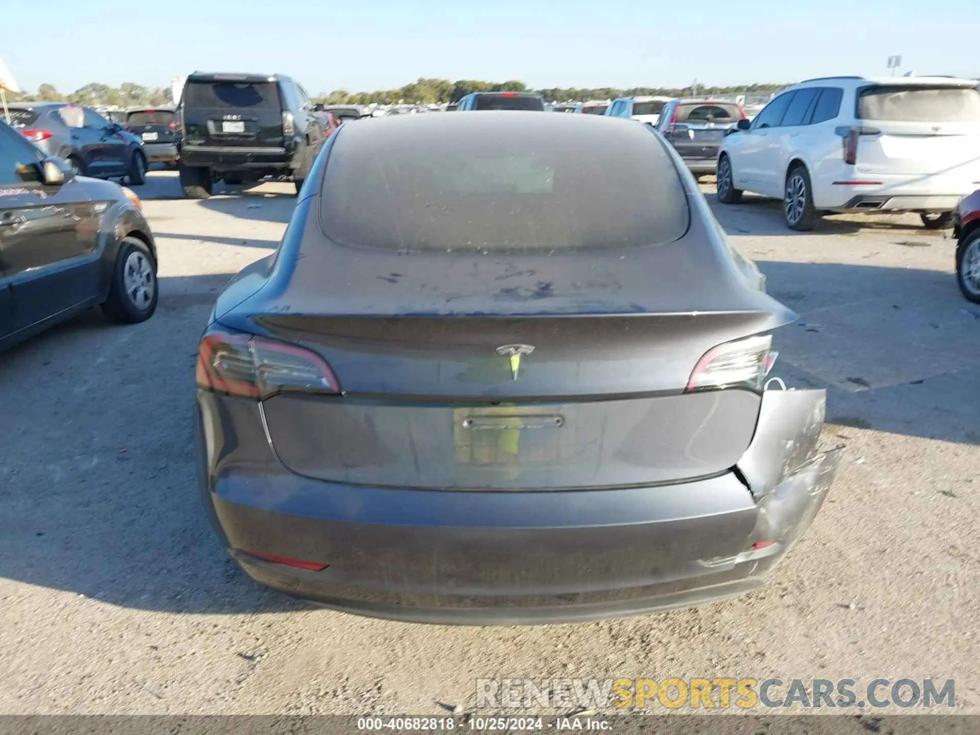 16 fotografías del automóvil dañado 5YJ3E1EA4PF649740 TESLA MODEL 3 2023