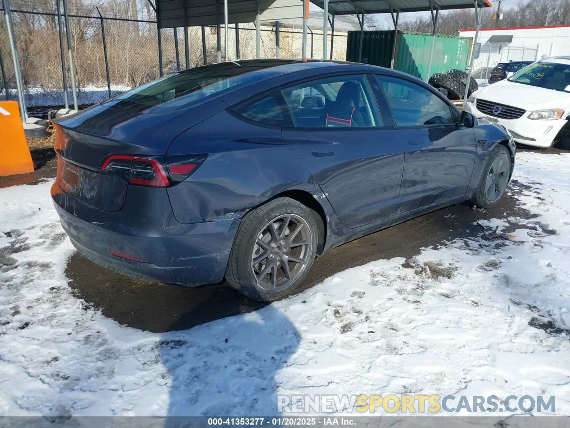 4 fotografías del automóvil dañado 5YJ3E1EA4PF668742 TESLA MODEL 3 2023