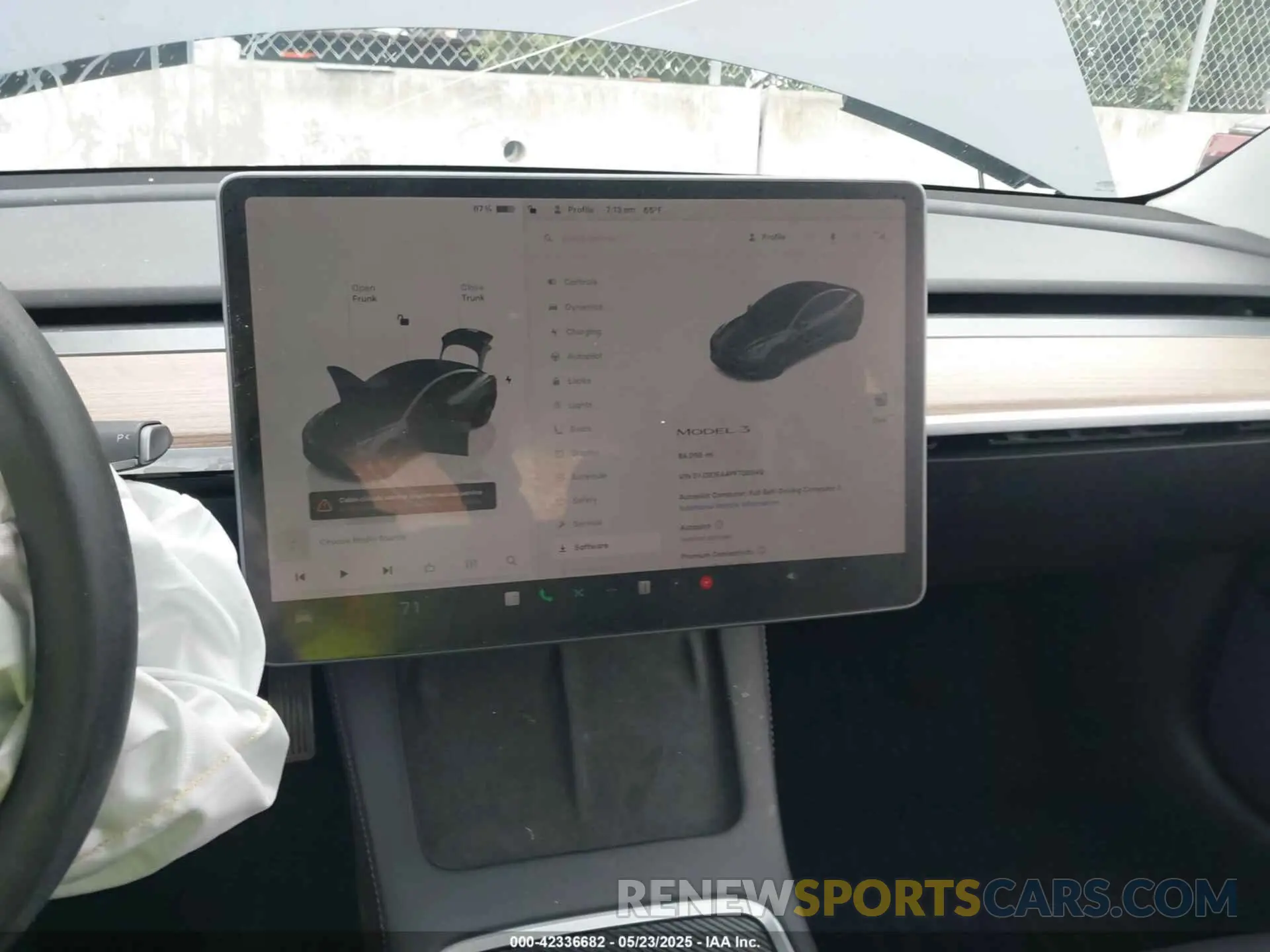 18 fotografías del automóvil dañado 5YJ3E1EA4PF705949 TESLA MODEL 3 2023