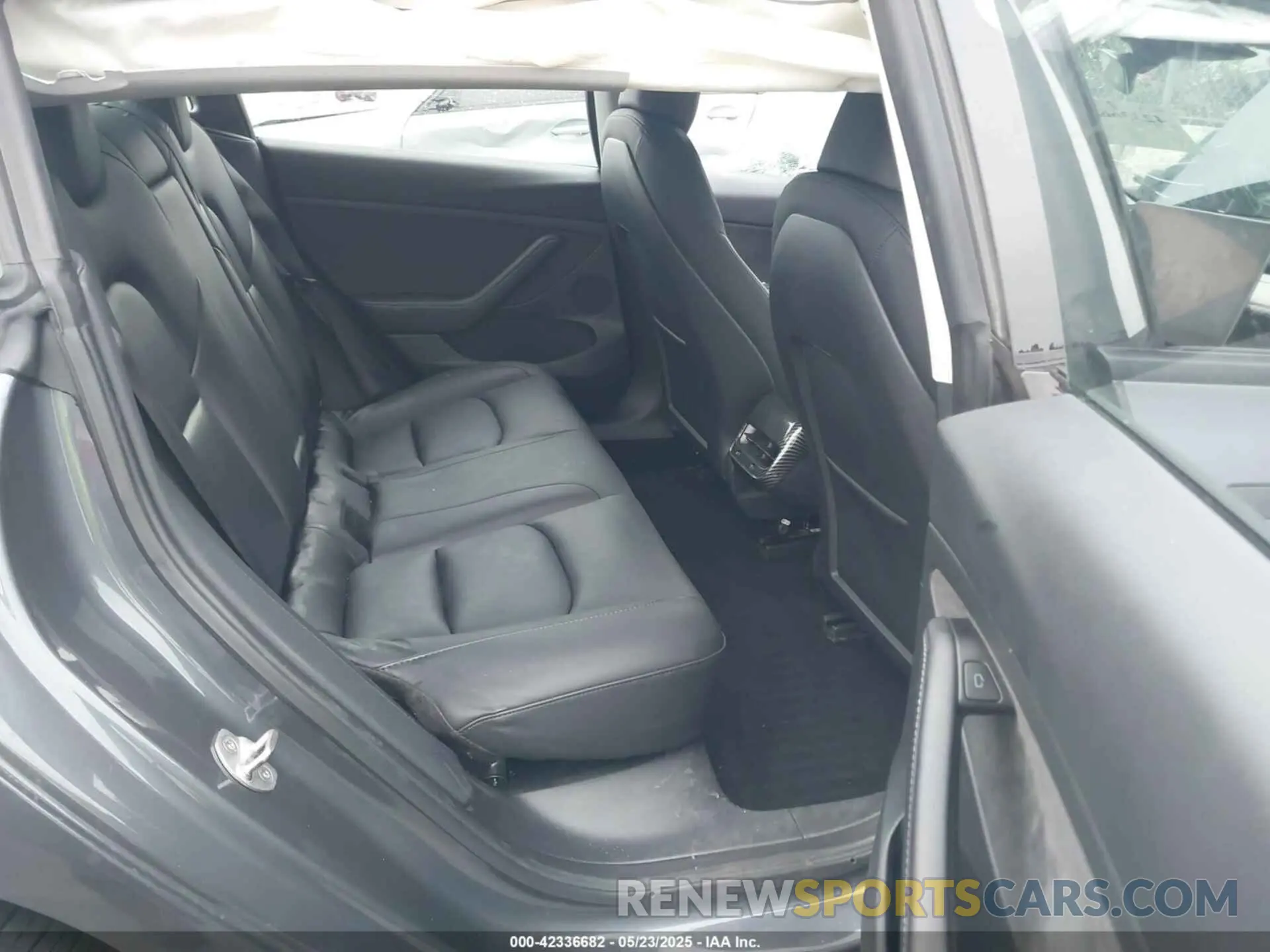 8 fotografías del automóvil dañado 5YJ3E1EA4PF705949 TESLA MODEL 3 2023