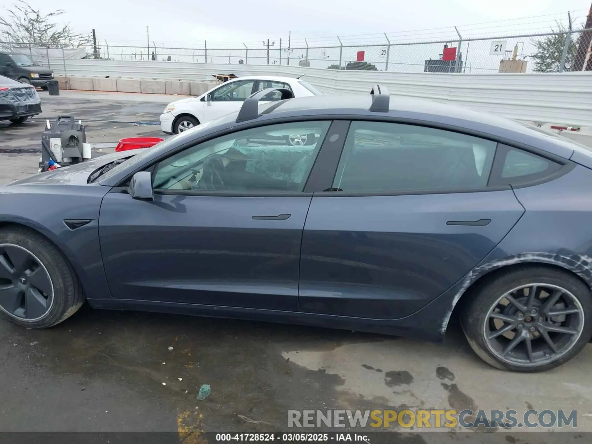 14 fotografías del automóvil dañado 5YJ3E1EA5PF400492 TESLA MODEL 3 2023
