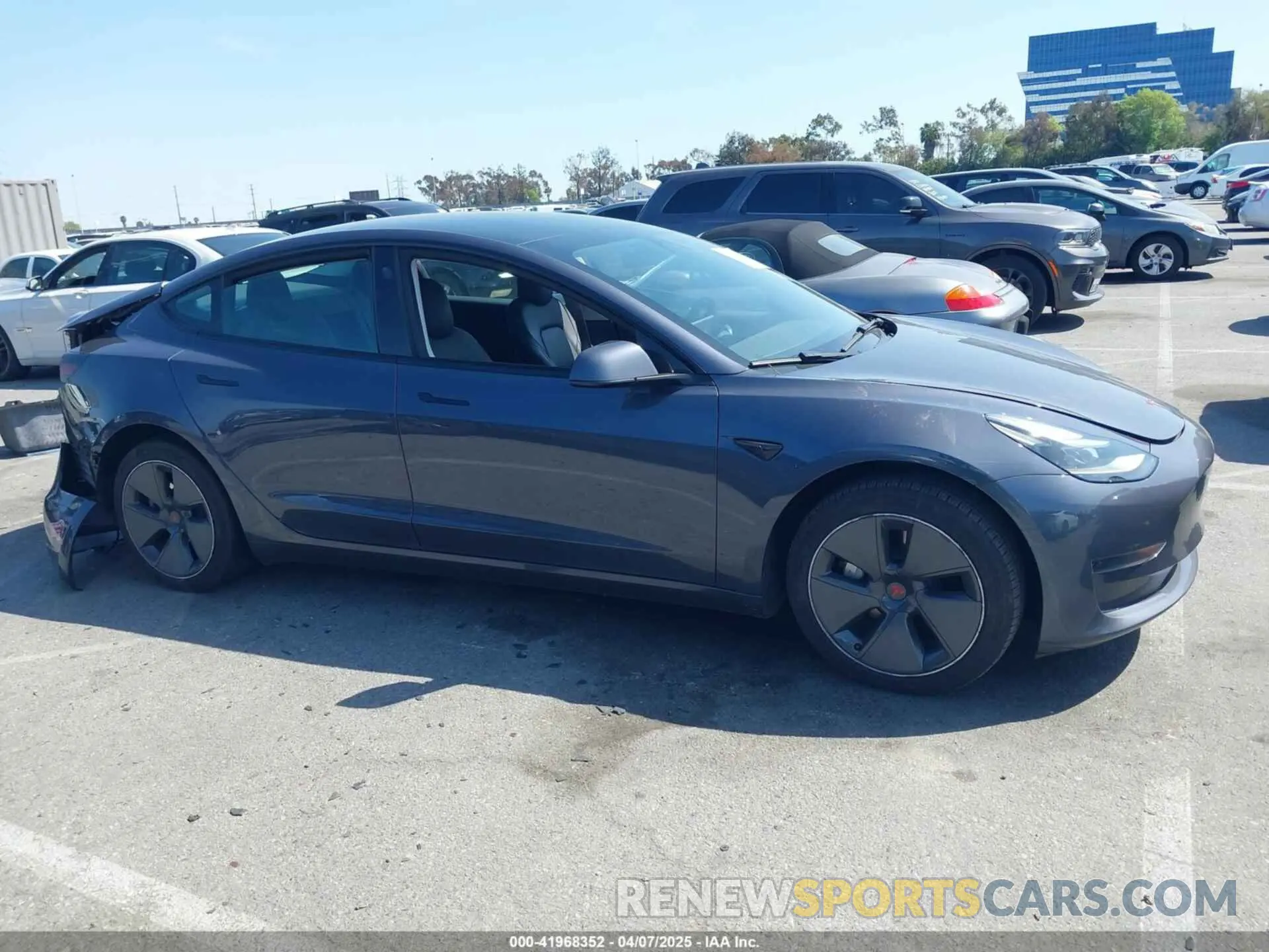 14 fotografías del automóvil dañado 5YJ3E1EA5PF401299 TESLA MODEL 3 2023