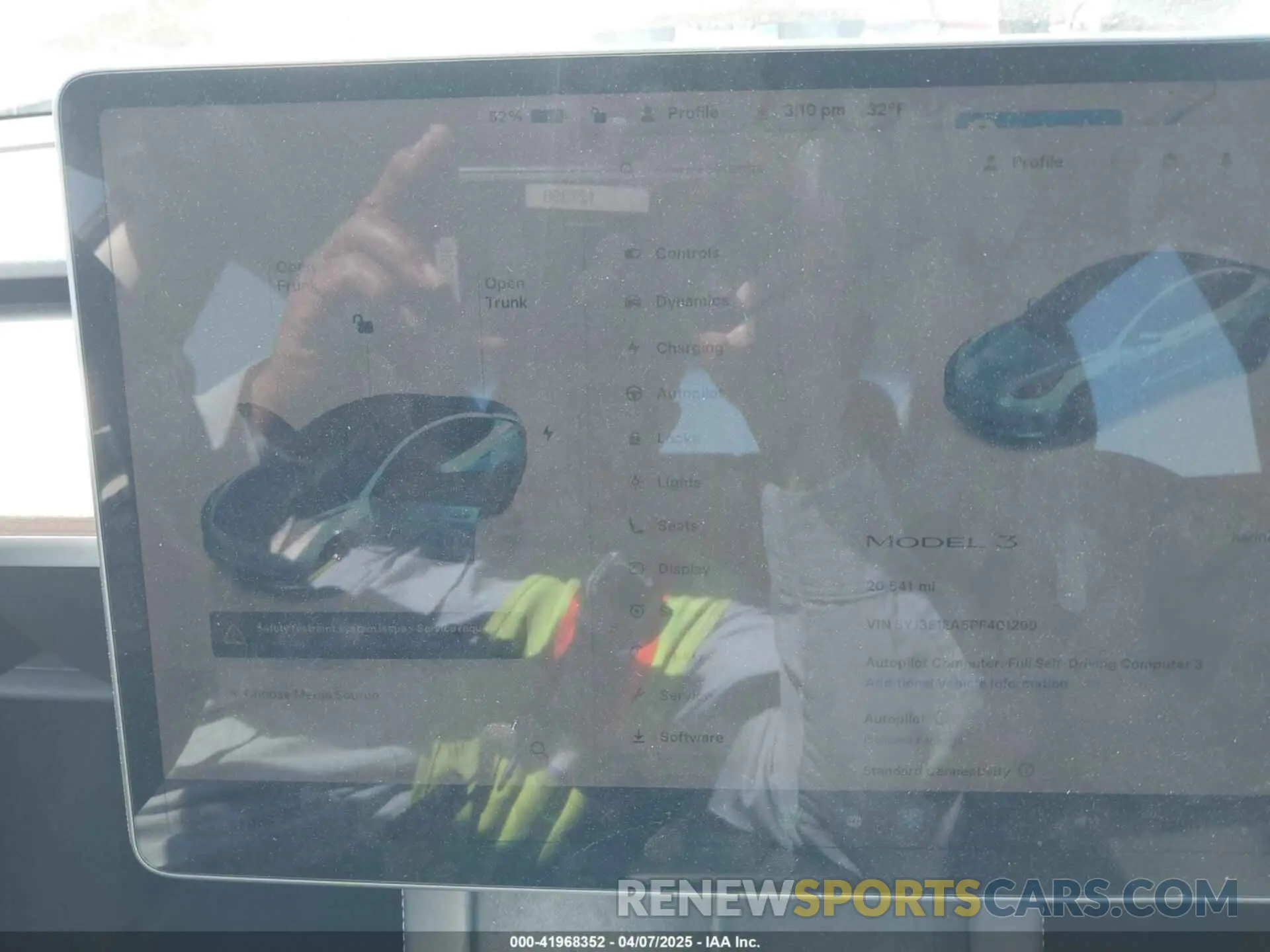 19 fotografías del automóvil dañado 5YJ3E1EA5PF401299 TESLA MODEL 3 2023
