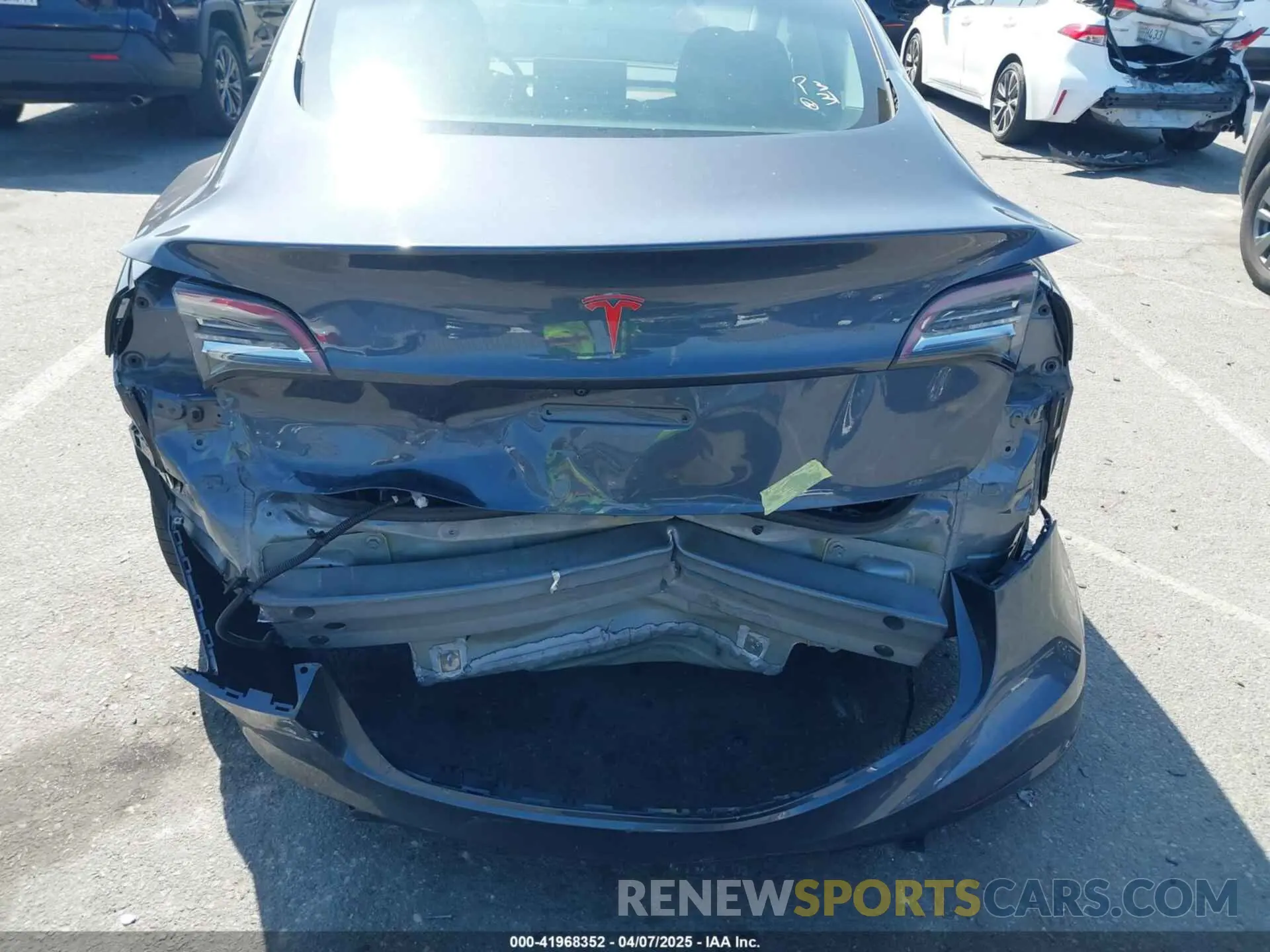 6 fotografías del automóvil dañado 5YJ3E1EA5PF401299 TESLA MODEL 3 2023