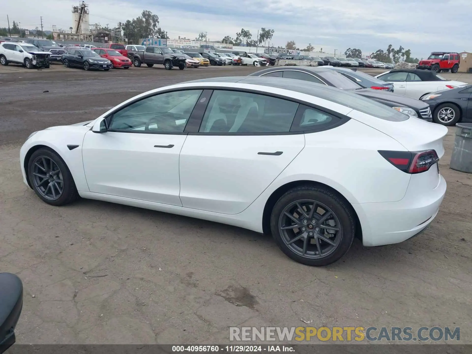 14 fotografías del automóvil dañado 5YJ3E1EA5PF426798 TESLA MODEL 3 2023