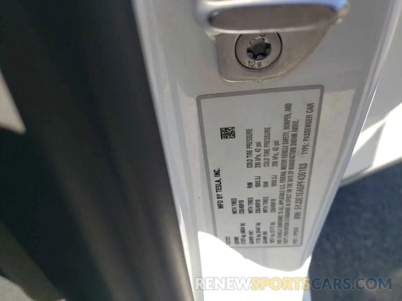 12 fotografías del automóvil dañado 5YJ3E1EA5PF436103 TESLA MODEL 3 2023
