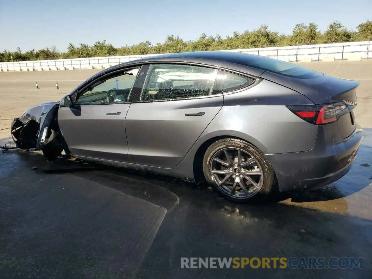 2 fotografías del automóvil dañado 5YJ3E1EA5PF449580 TESLA MODEL 3 2023