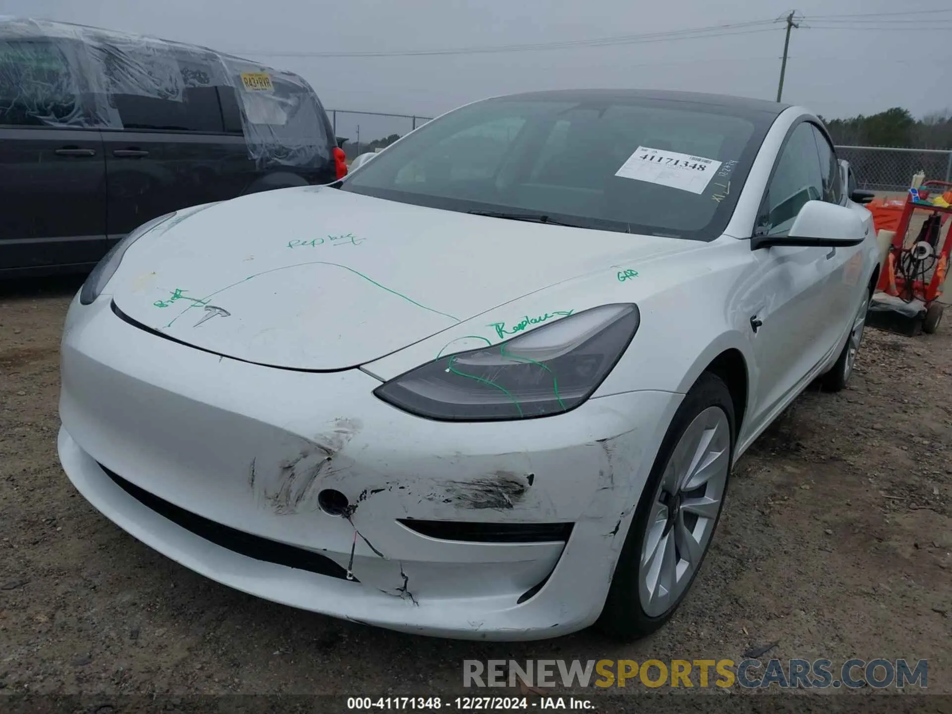 2 fotografías del automóvil dañado 5YJ3E1EA5PF451779 TESLA MODEL 3 2023