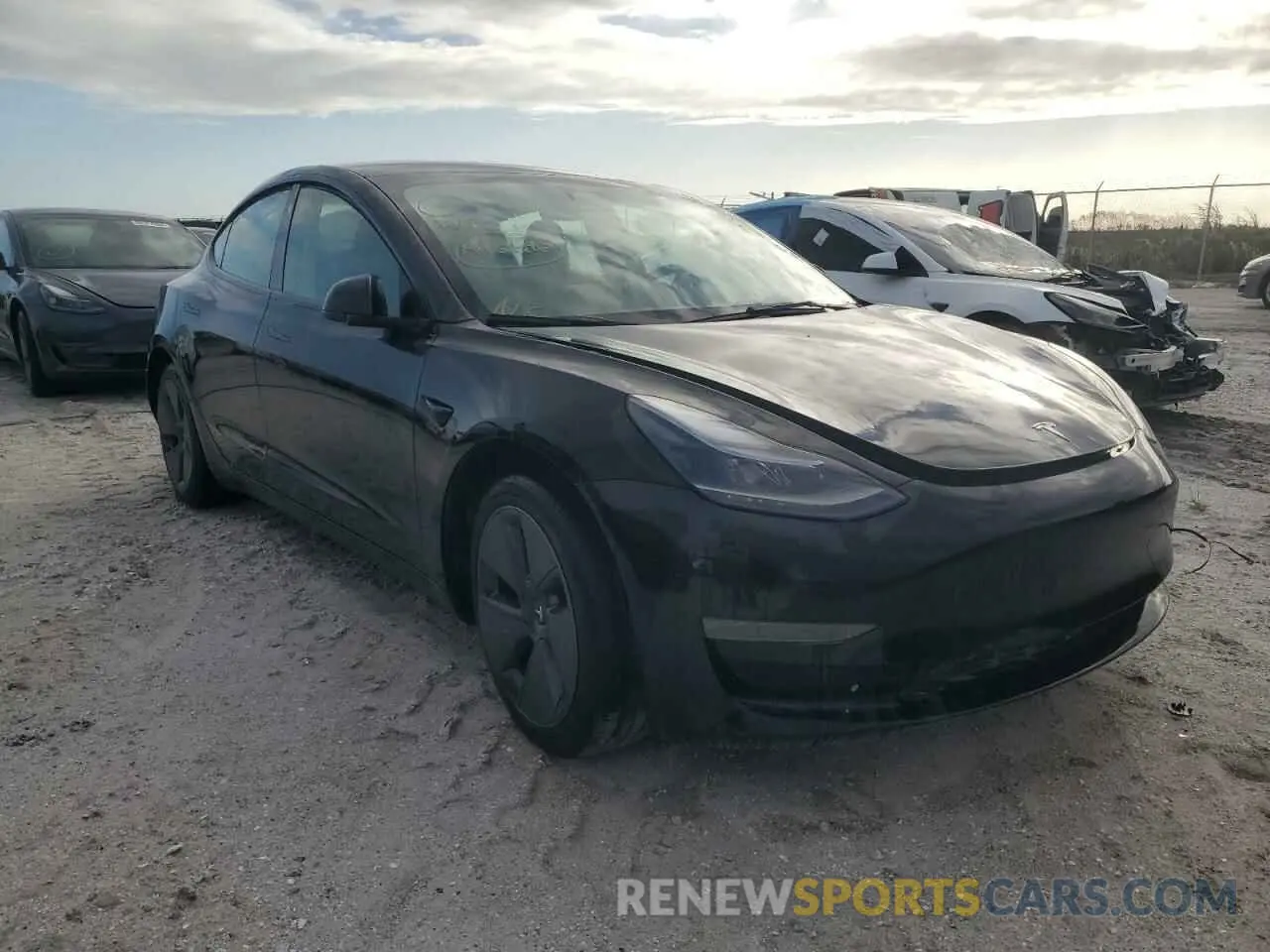 4 fotografías del automóvil dañado 5YJ3E1EA5PF452401 TESLA MODEL 3 2023