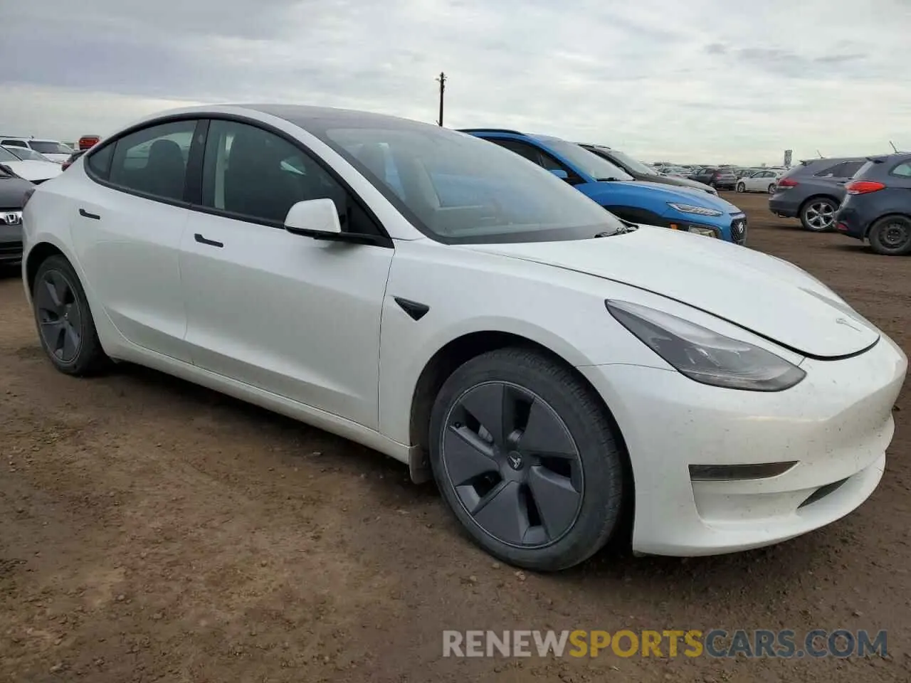 4 fotografías del automóvil dañado 5YJ3E1EA5PF484801 TESLA MODEL 3 2023