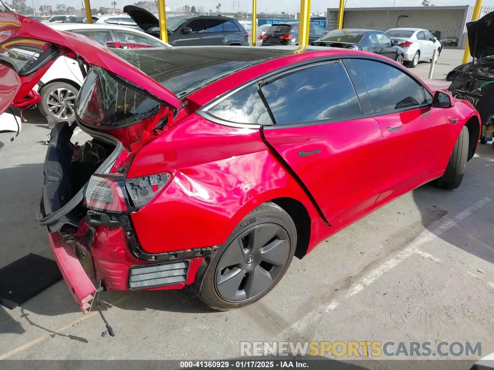 4 fotografías del automóvil dañado 5YJ3E1EA5PF488122 TESLA MODEL 3 2023