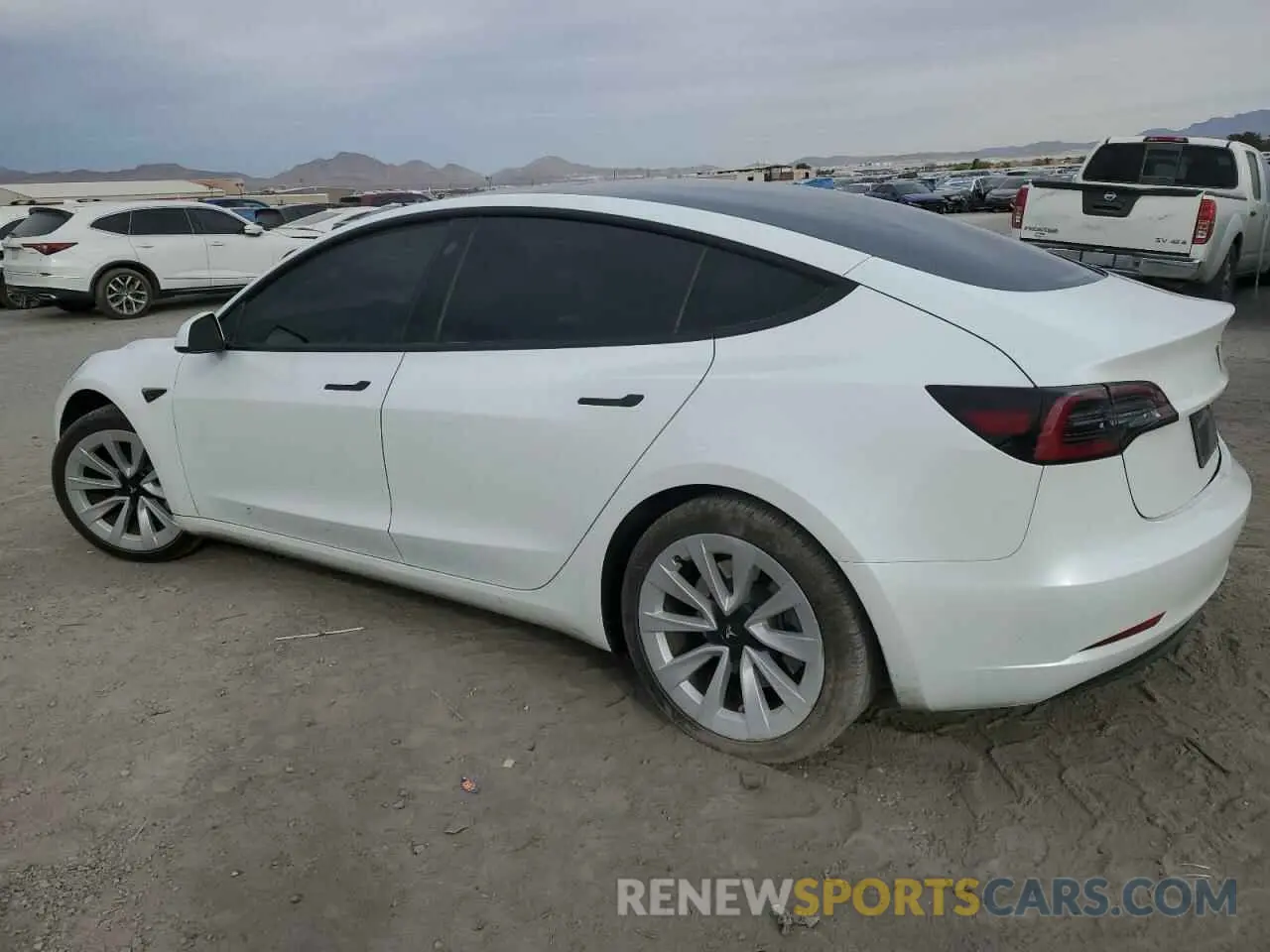 2 fotografías del automóvil dañado 5YJ3E1EA5PF488895 TESLA MODEL 3 2023