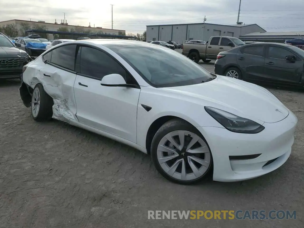 4 fotografías del automóvil dañado 5YJ3E1EA5PF488895 TESLA MODEL 3 2023