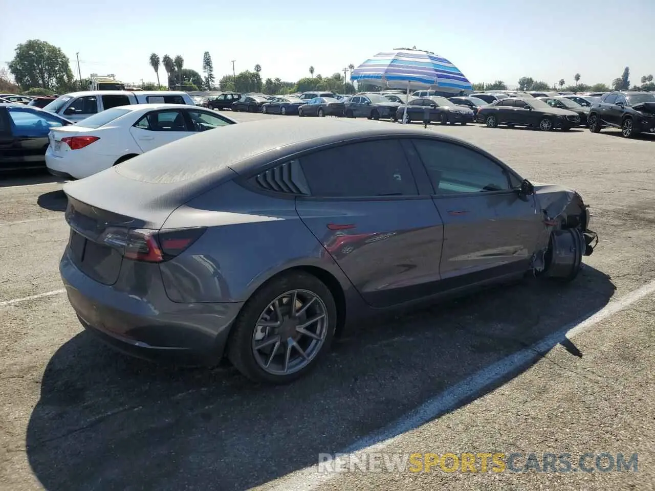 3 fotografías del automóvil dañado 5YJ3E1EA5PF497371 TESLA MODEL 3 2023