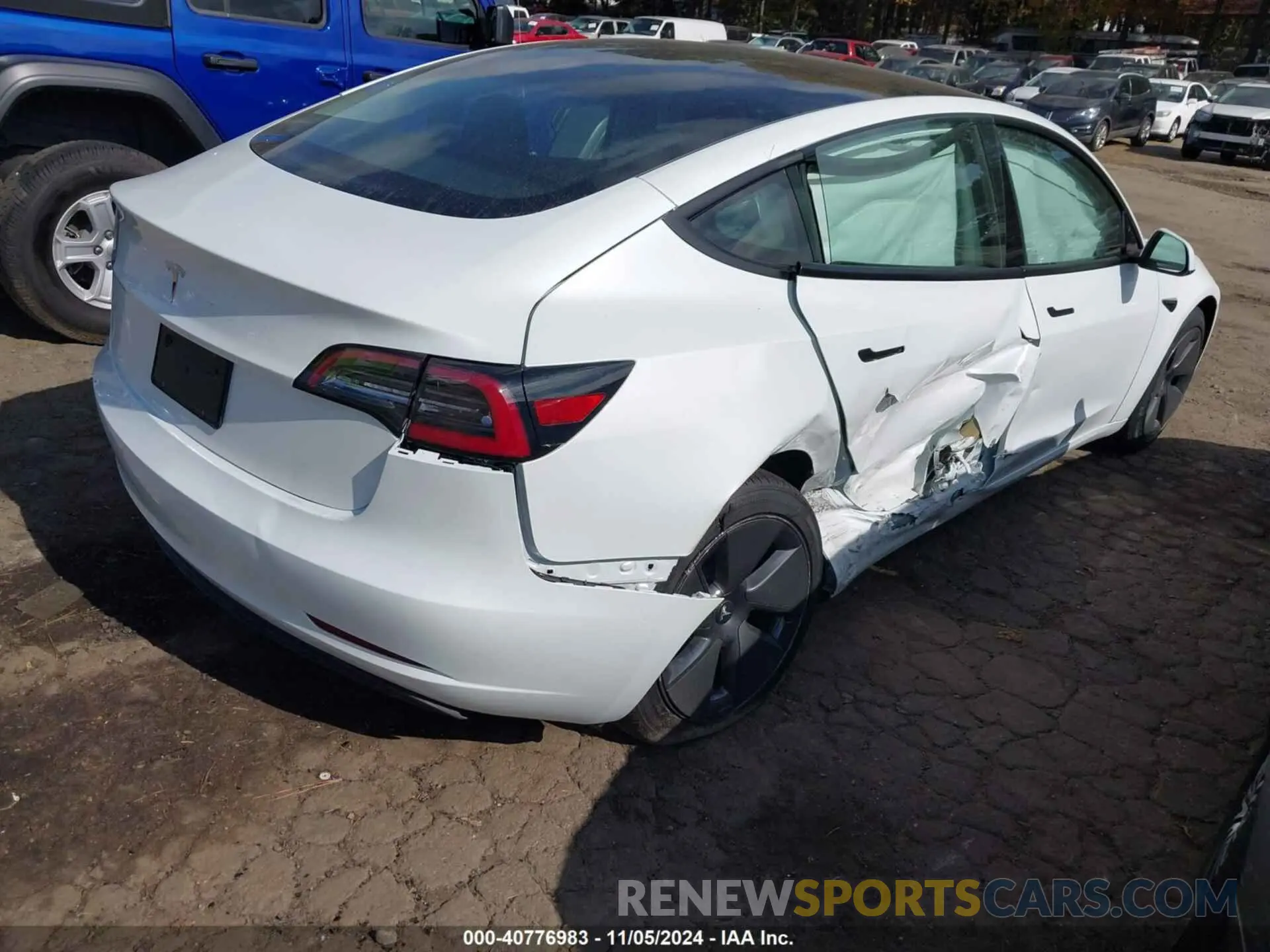 4 fotografías del automóvil dañado 5YJ3E1EA5PF546696 TESLA MODEL 3 2023