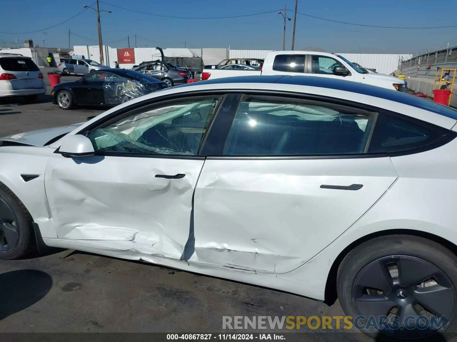 13 fotografías del automóvil dañado 5YJ3E1EA5PF548027 TESLA MODEL 3 2023