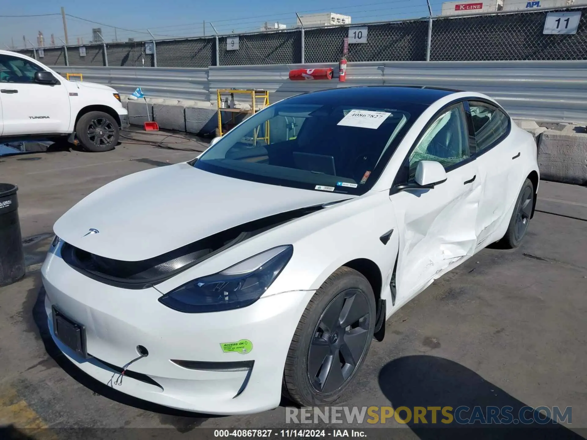 2 fotografías del automóvil dañado 5YJ3E1EA5PF548027 TESLA MODEL 3 2023