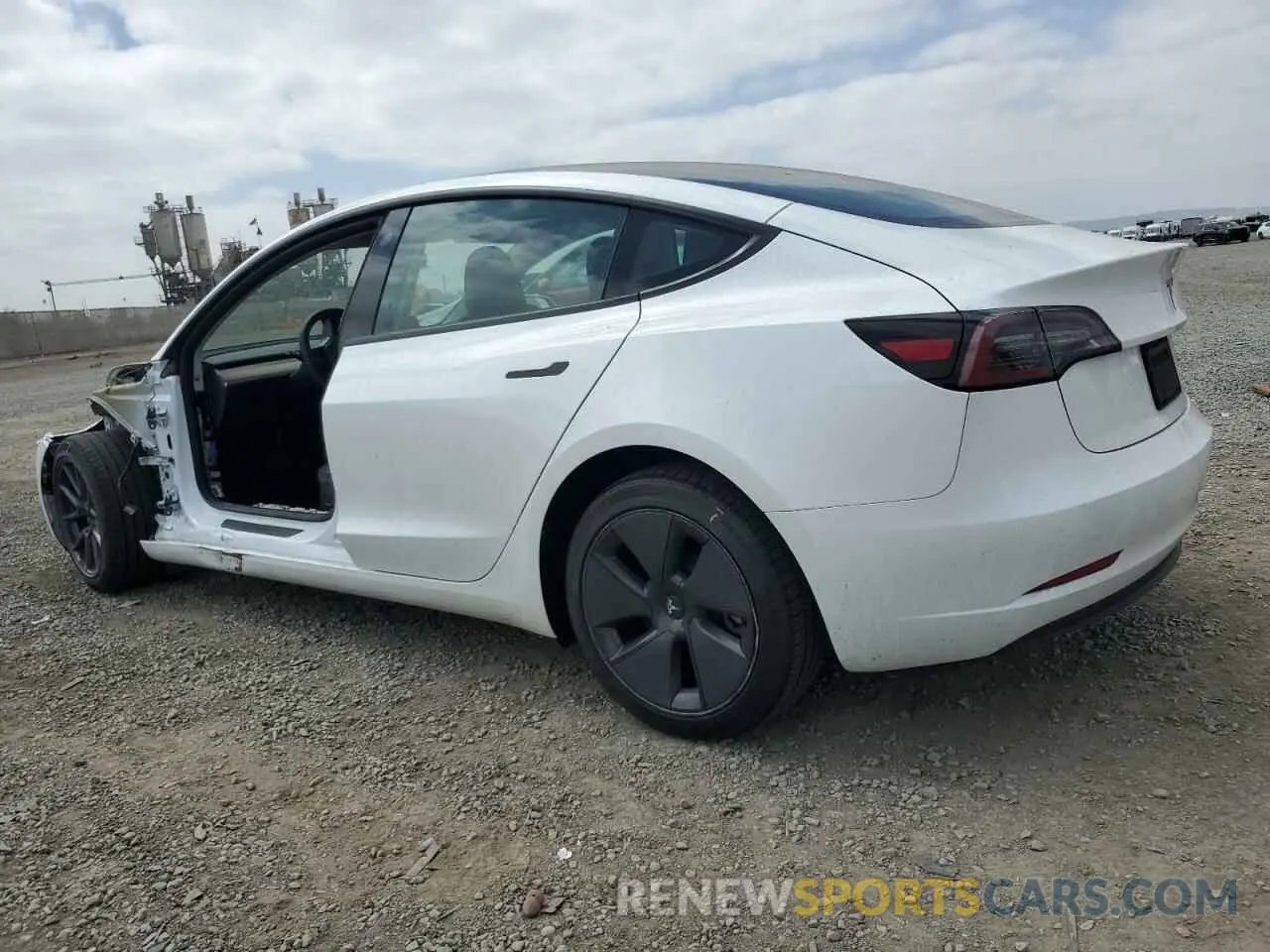 2 fotografías del automóvil dañado 5YJ3E1EA5PF552319 TESLA MODEL 3 2023