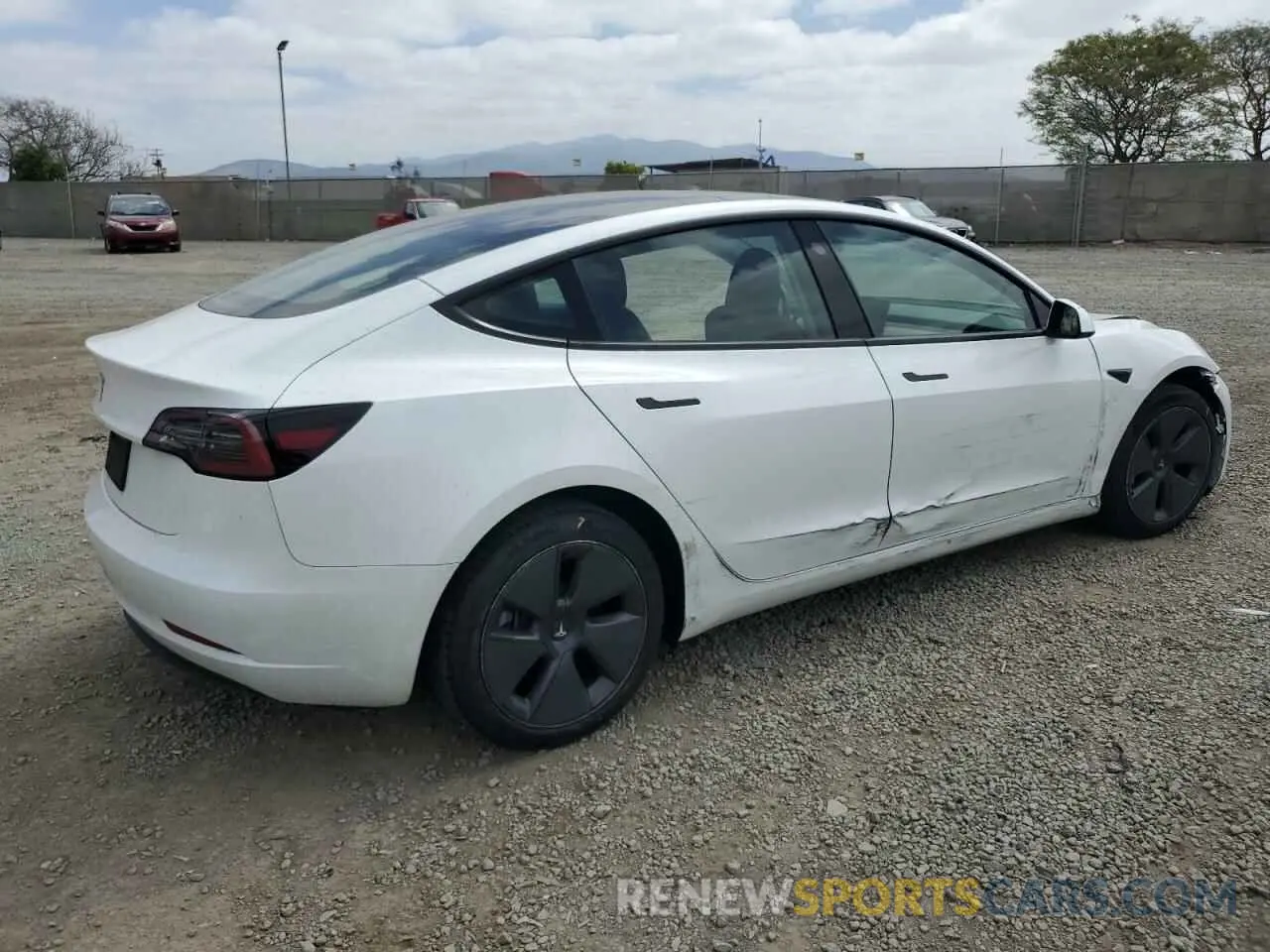 3 fotografías del automóvil dañado 5YJ3E1EA5PF552319 TESLA MODEL 3 2023