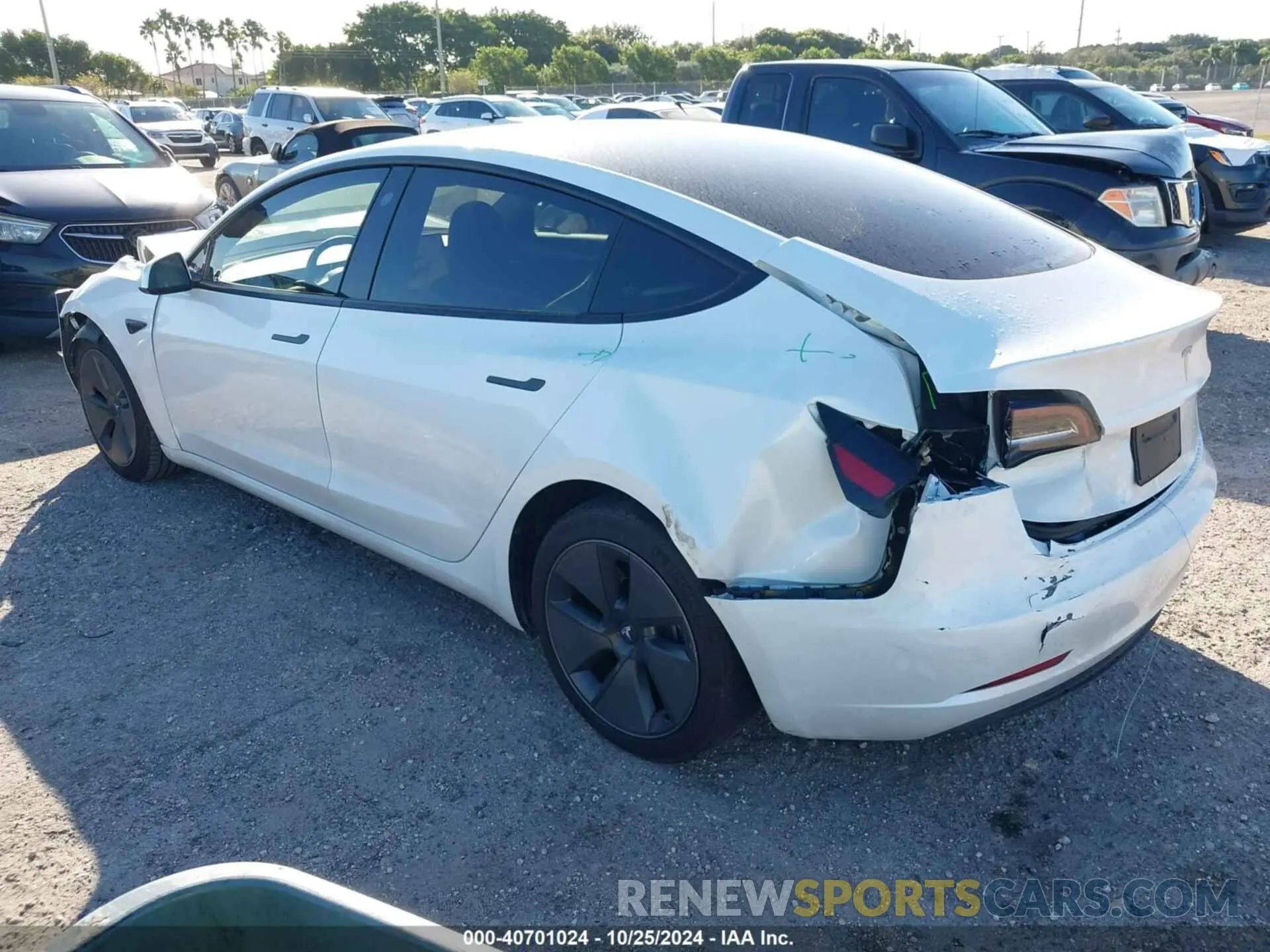 3 fotografías del automóvil dañado 5YJ3E1EA5PF575762 TESLA MODEL 3 2023