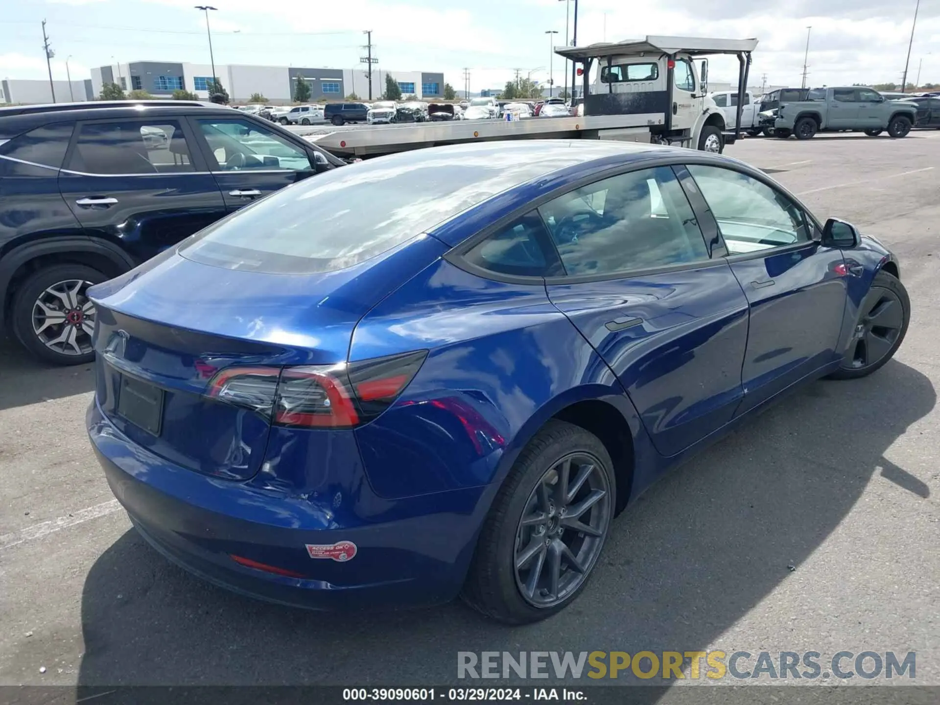 4 fotografías del automóvil dañado 5YJ3E1EA5PF593162 TESLA MODEL 3 2023