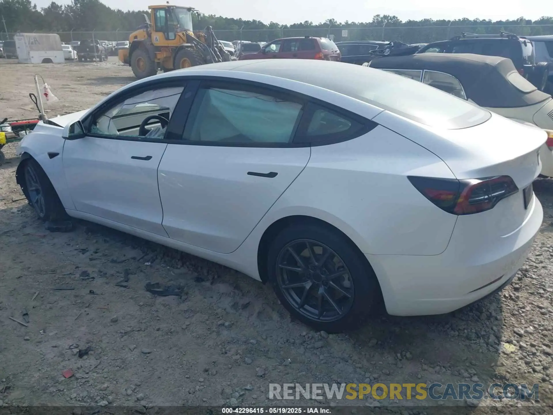 3 fotografías del automóvil dañado 5YJ3E1EA5PF599575 TESLA MODEL 3 2023