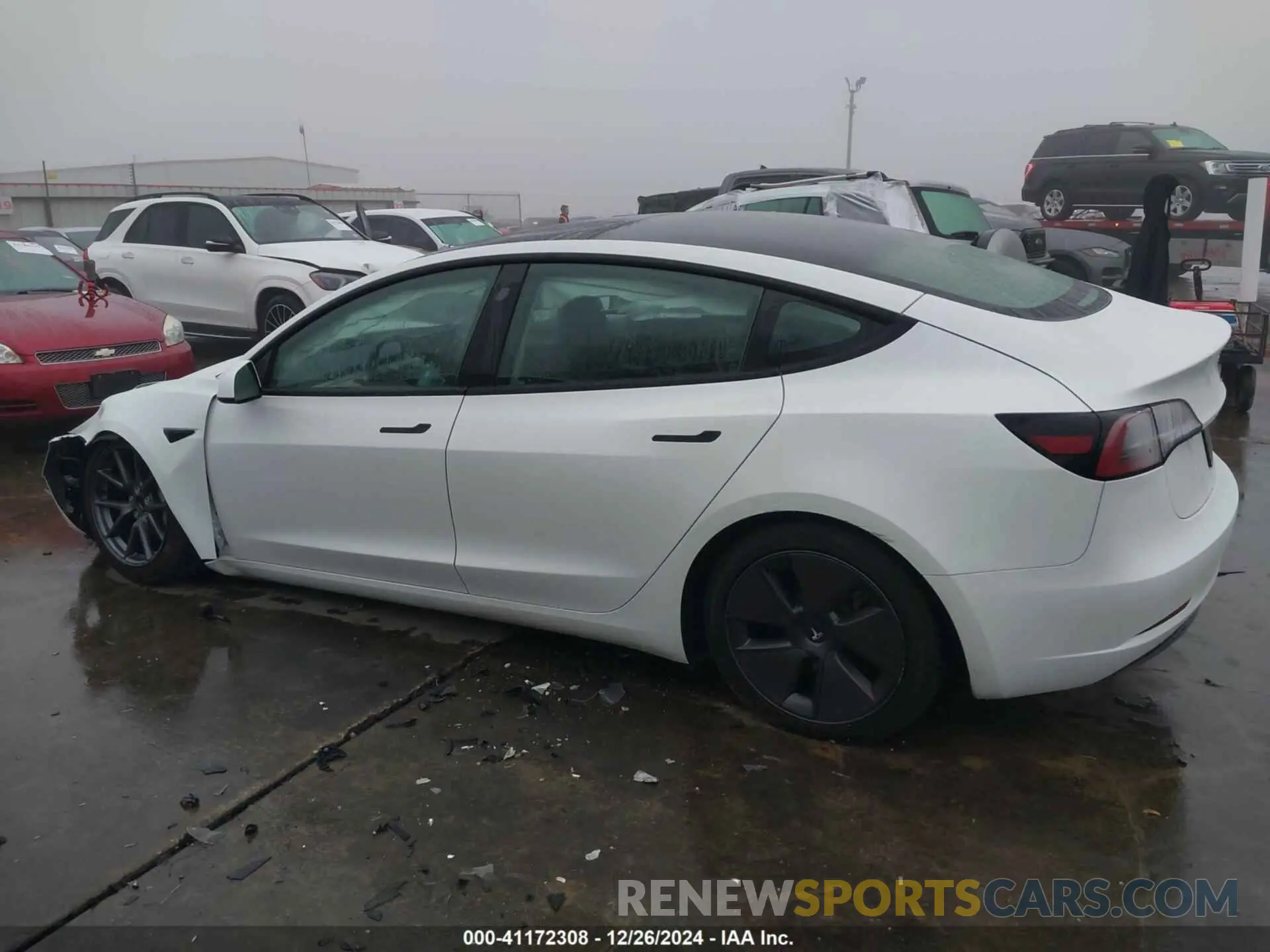 13 fotografías del automóvil dañado 5YJ3E1EA5PF605052 TESLA MODEL 3 2023