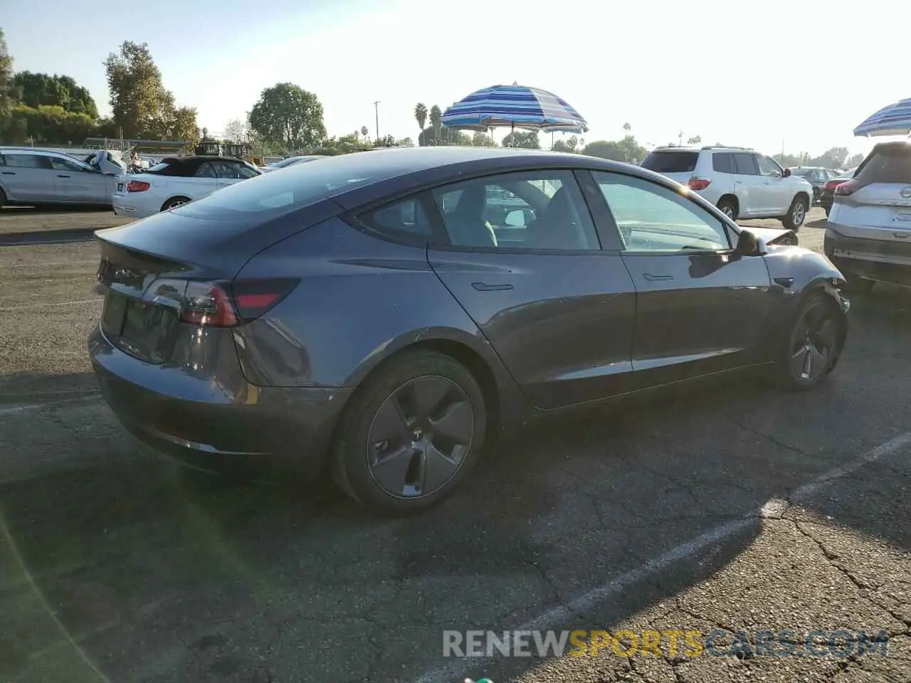 3 fotografías del automóvil dañado 5YJ3E1EA5PF646118 TESLA MODEL 3 2023