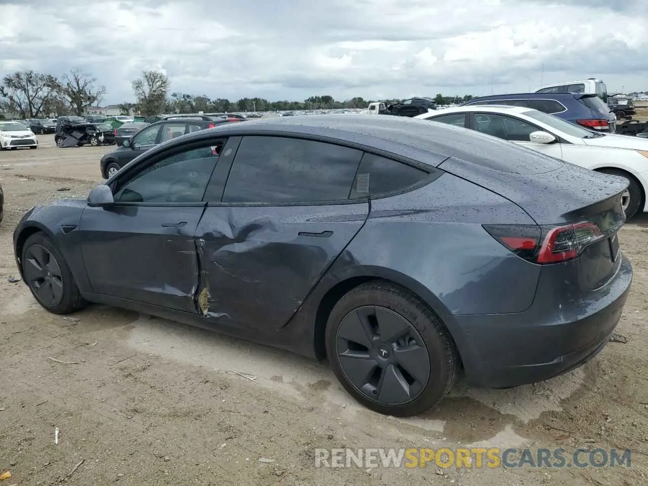 2 fotografías del automóvil dañado 5YJ3E1EA5PF674730 TESLA MODEL 3 2023