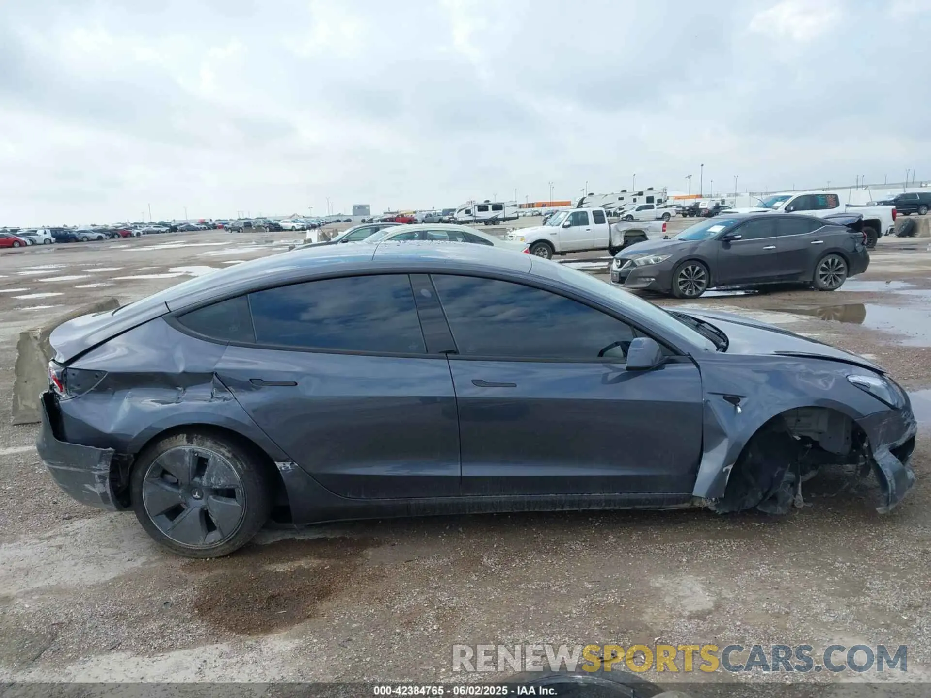 13 fotografías del automóvil dañado 5YJ3E1EA5PF676316 TESLA MODEL 3 2023