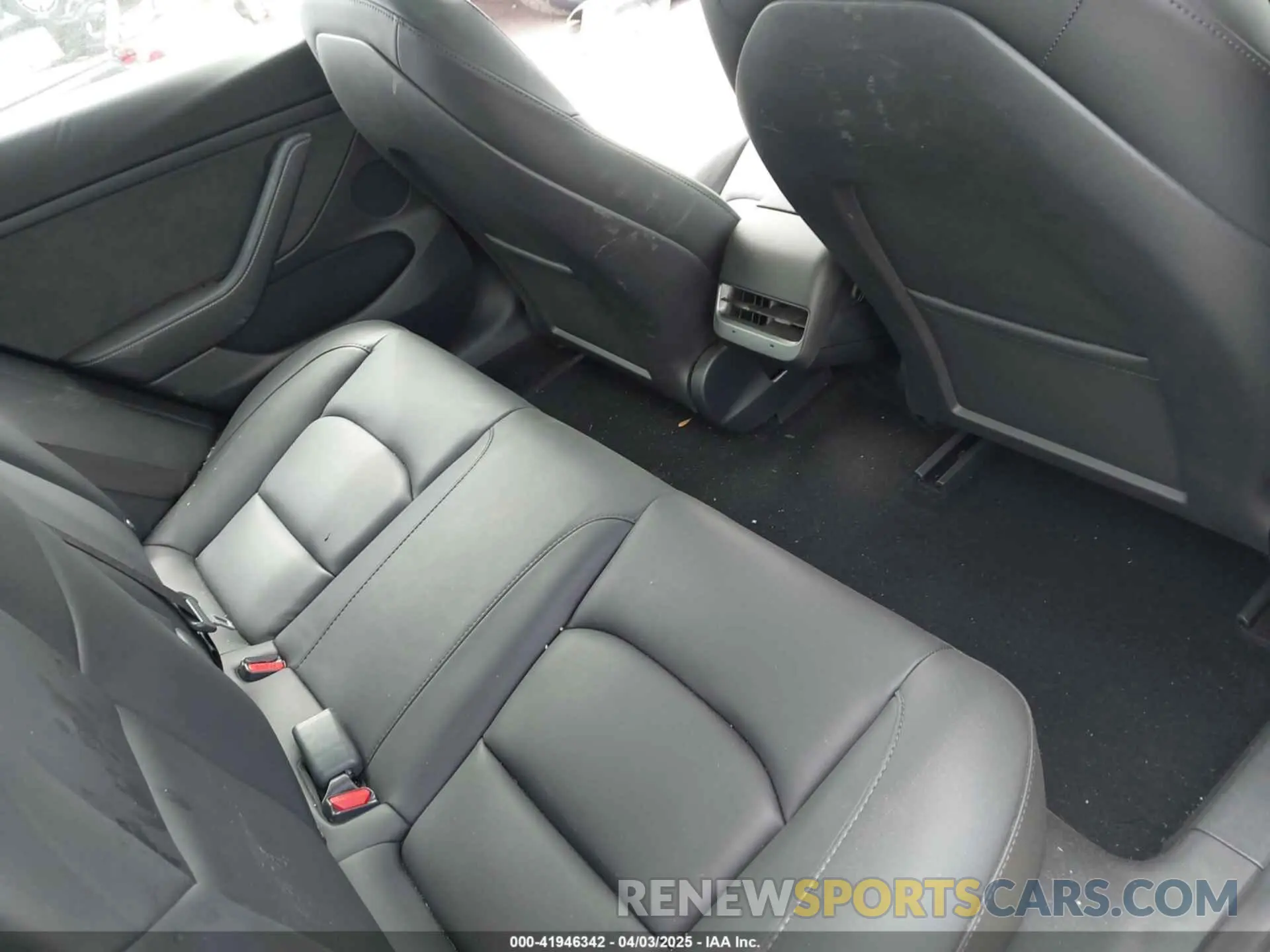 8 fotografías del automóvil dañado 5YJ3E1EA5PF677238 TESLA MODEL 3 2023