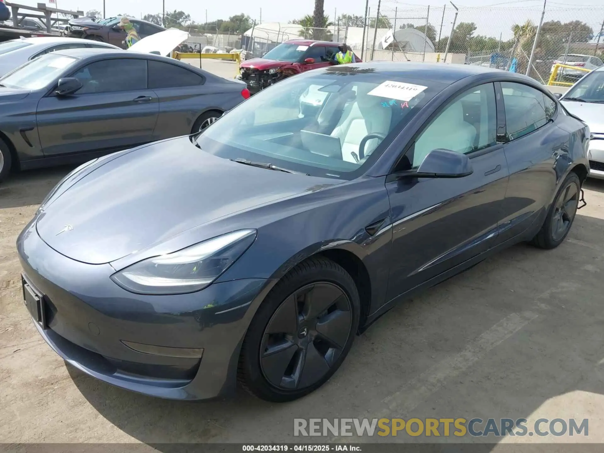 2 fotografías del automóvil dañado 5YJ3E1EA5PF700307 TESLA MODEL 3 2023