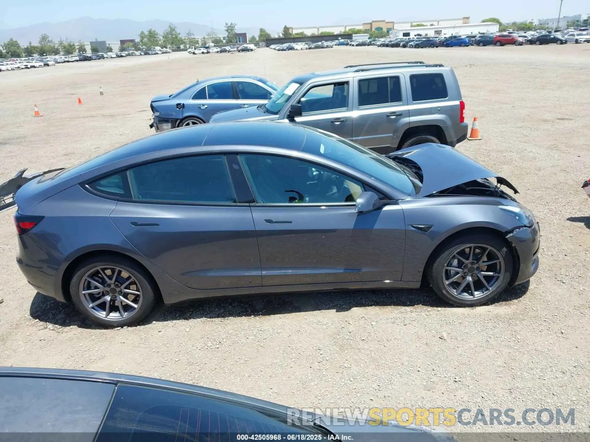 13 fotografías del automóvil dañado 5YJ3E1EA5PF709931 TESLA MODEL 3 2023