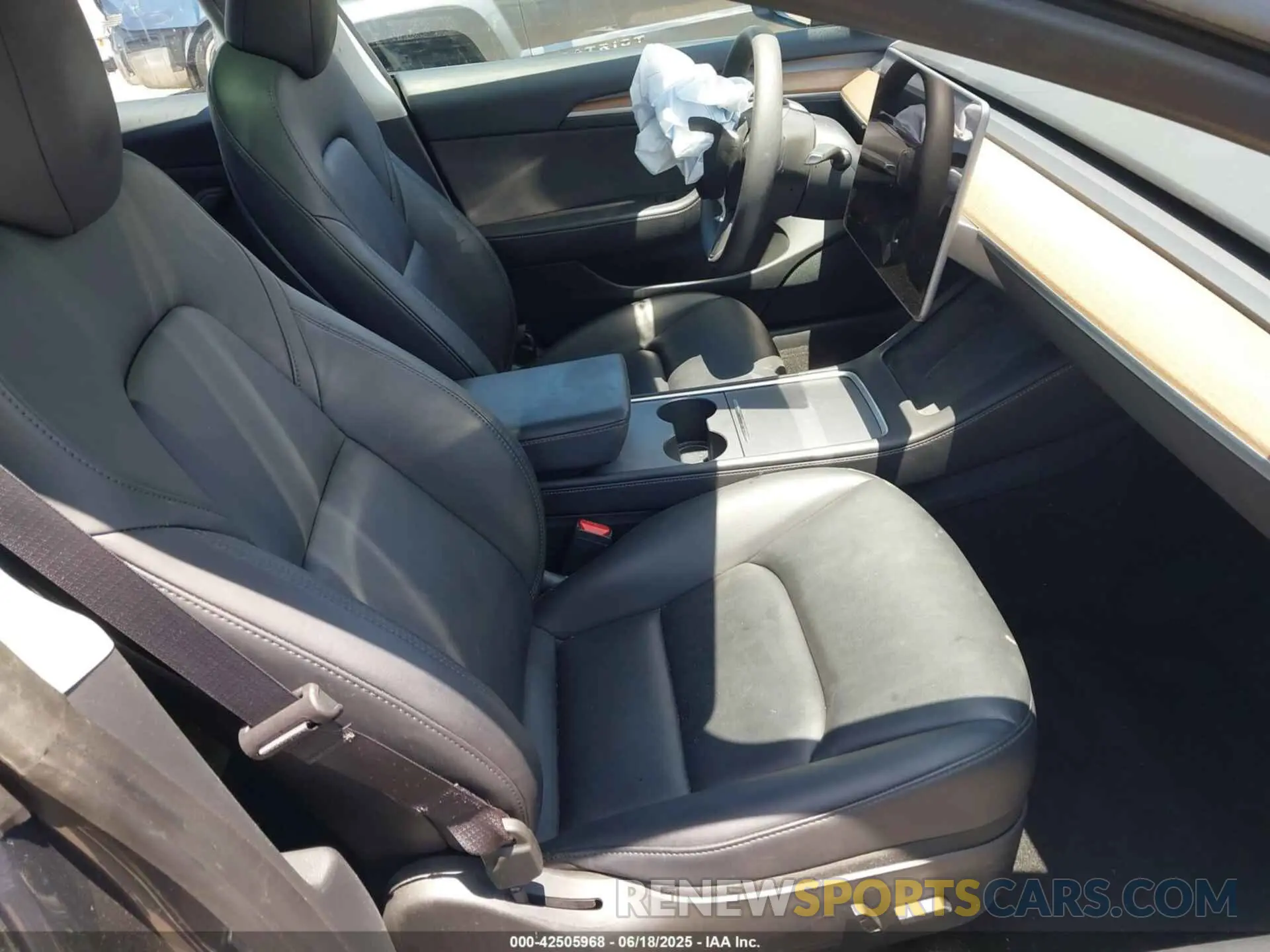 5 fotografías del automóvil dañado 5YJ3E1EA5PF709931 TESLA MODEL 3 2023