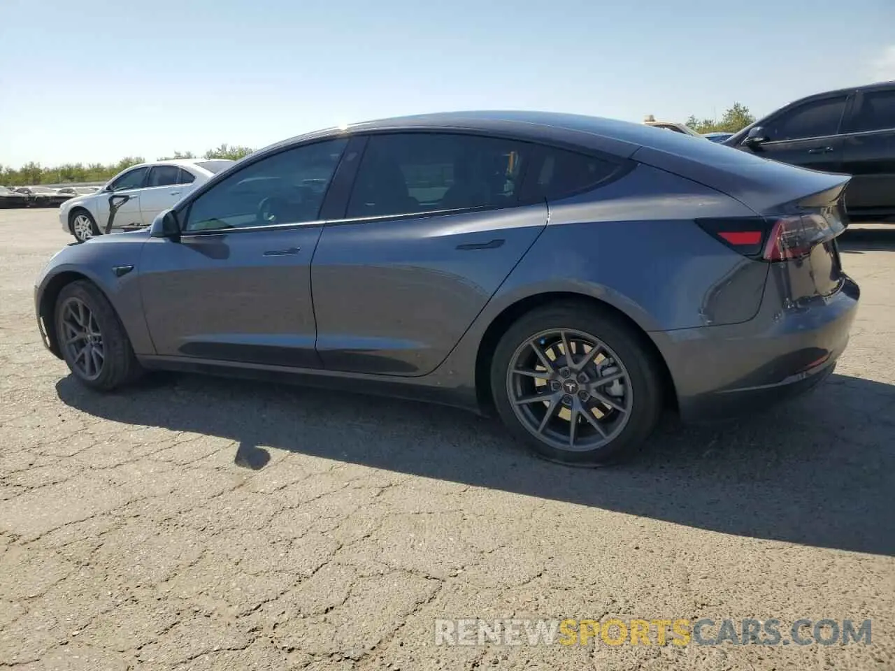 2 fotografías del automóvil dañado 5YJ3E1EA5PF712375 TESLA MODEL 3 2023