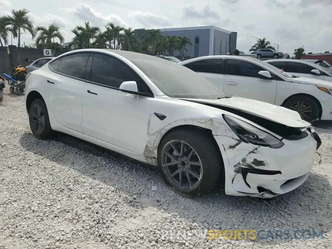 4 fotografías del automóvil dañado 5YJ3E1EA6PF429368 TESLA MODEL 3 2023