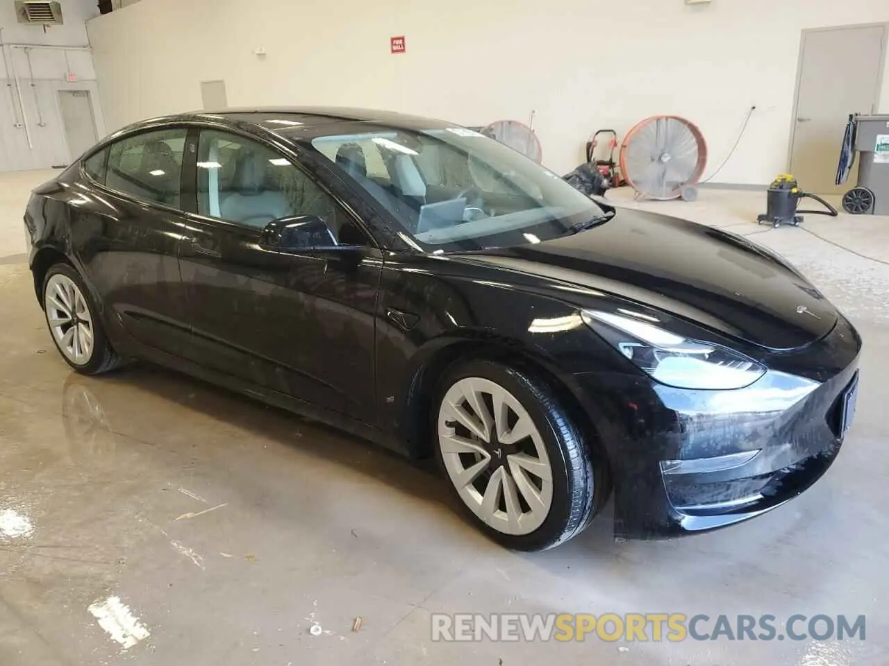 4 fotografías del automóvil dañado 5YJ3E1EA6PF439351 TESLA MODEL 3 2023