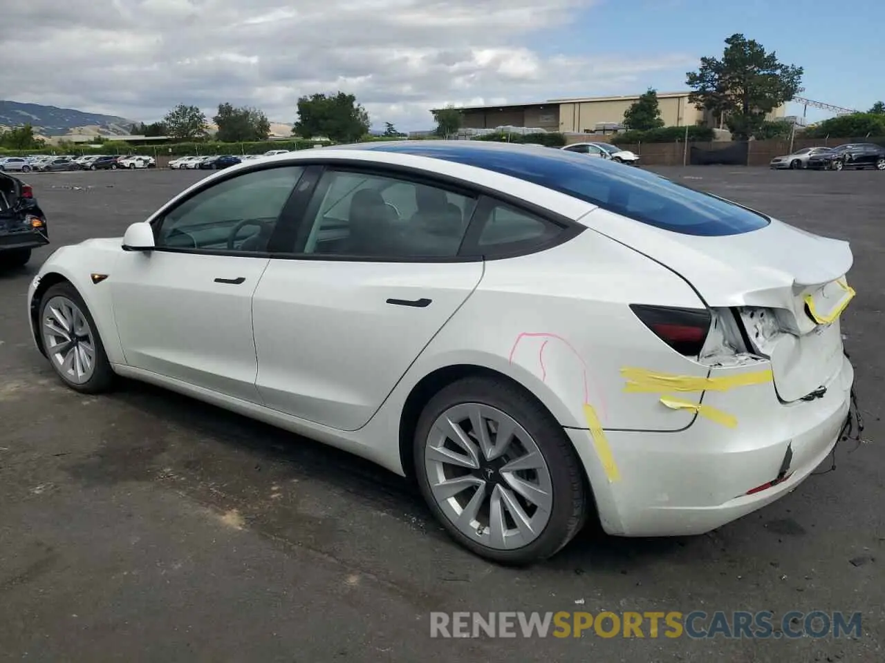 2 fotografías del automóvil dañado 5YJ3E1EA6PF451337 TESLA MODEL 3 2023