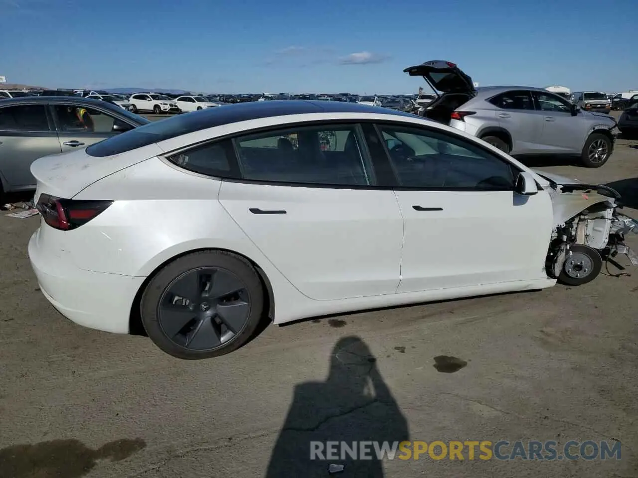 3 fotografías del automóvil dañado 5YJ3E1EA6PF452973 TESLA MODEL 3 2023