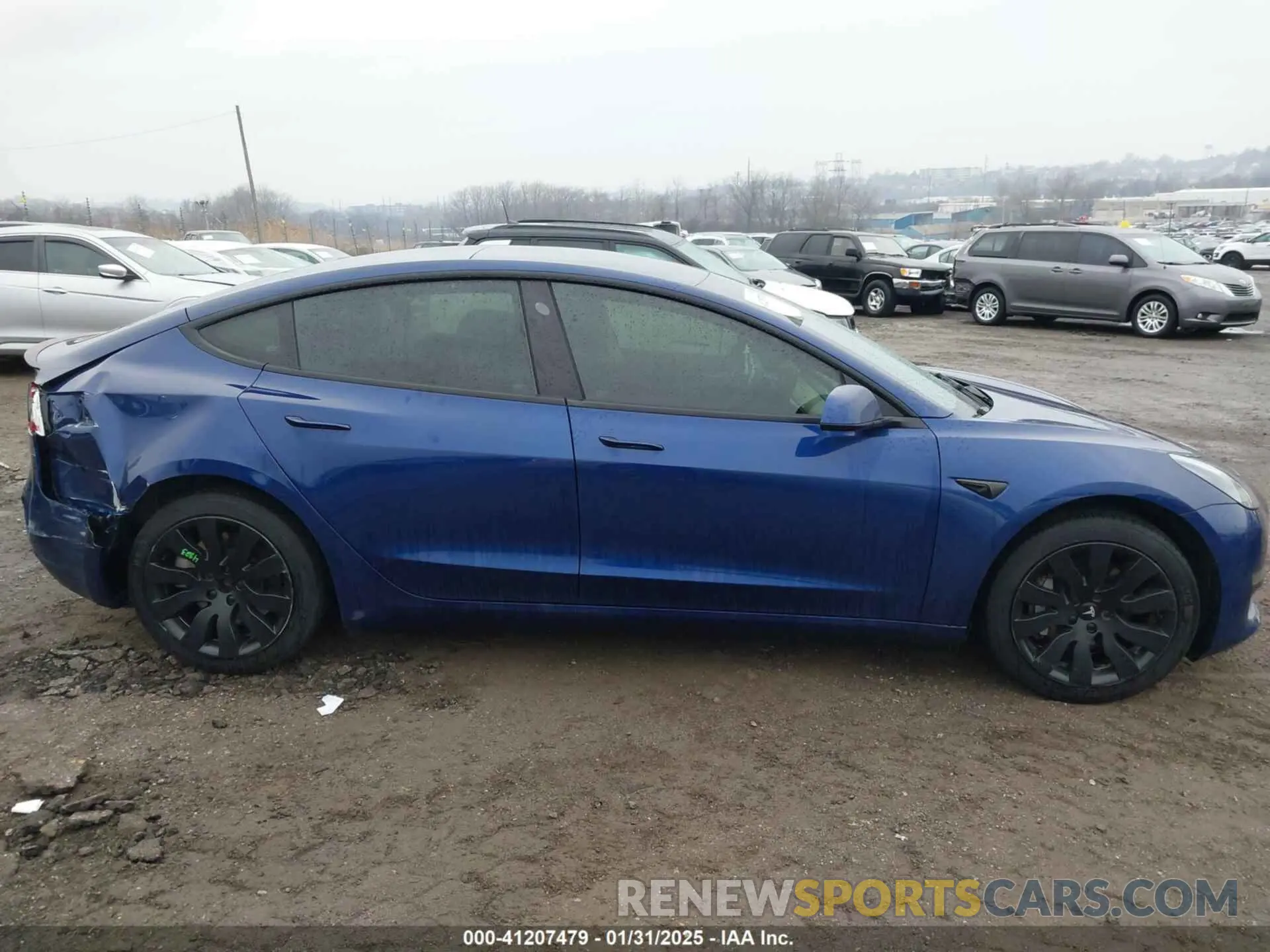 13 fotografías del automóvil dañado 5YJ3E1EA6PF503422 TESLA MODEL 3 2023