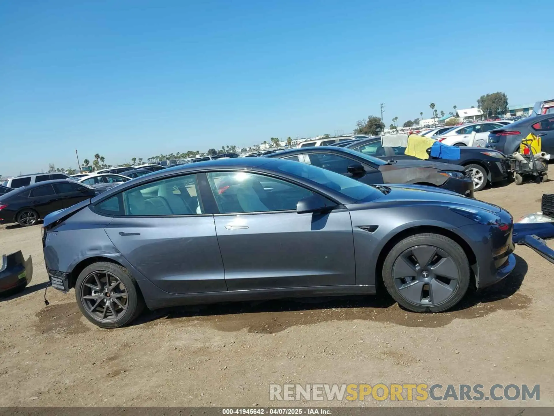 14 fotografías del automóvil dañado 5YJ3E1EA6PF514744 TESLA MODEL 3 2023