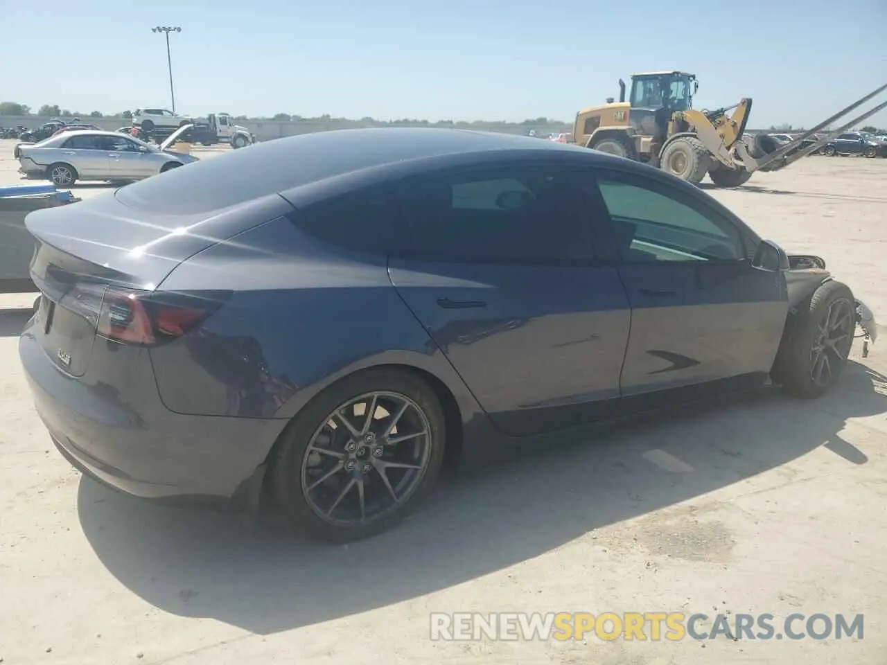 3 fotografías del automóvil dañado 5YJ3E1EA6PF550062 TESLA MODEL 3 2023