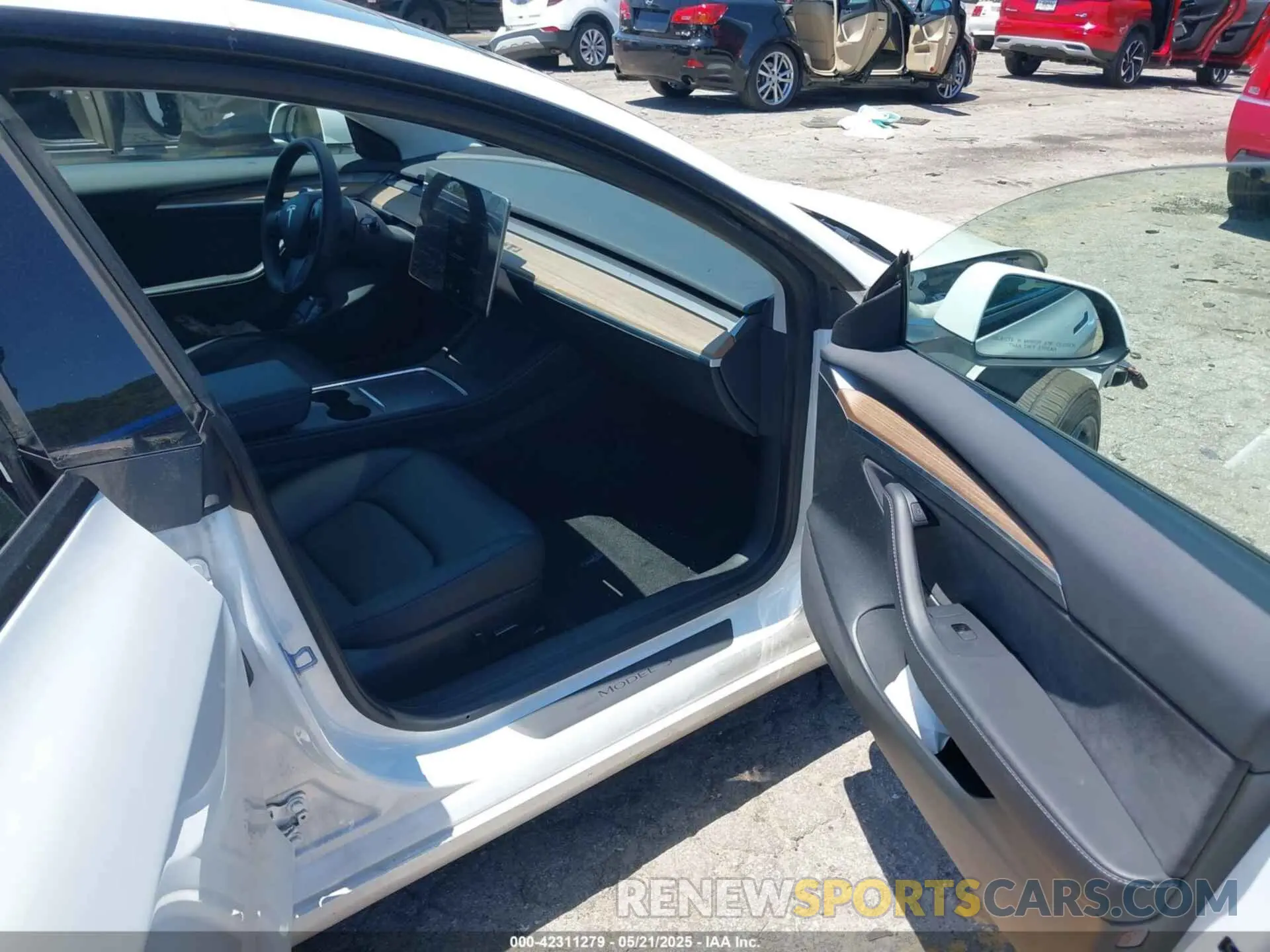 5 fotografías del automóvil dañado 5YJ3E1EA6PF550594 TESLA MODEL 3 2023