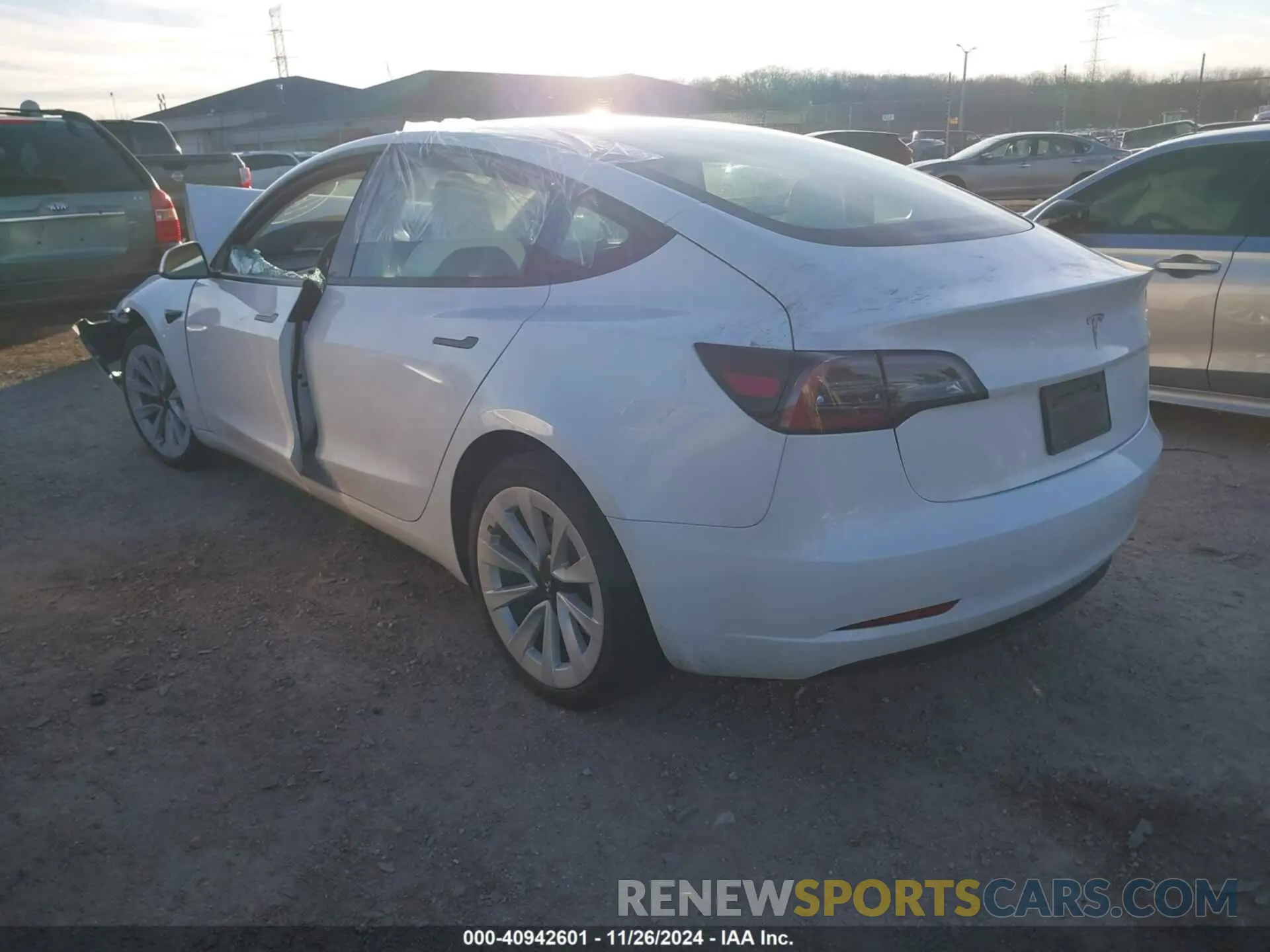 3 fotografías del automóvil dañado 5YJ3E1EA6PF559537 TESLA MODEL 3 2023