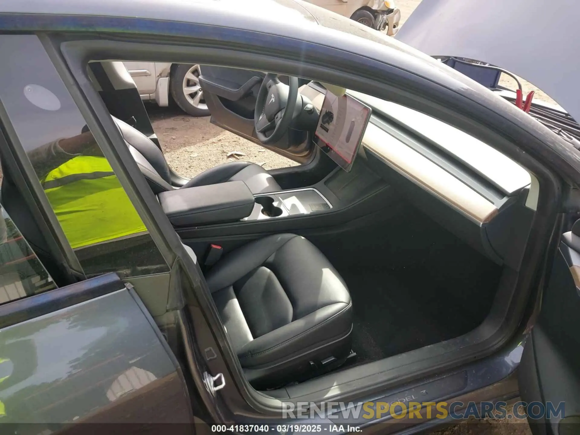5 fotografías del automóvil dañado 5YJ3E1EA6PF567170 TESLA MODEL 3 2023
